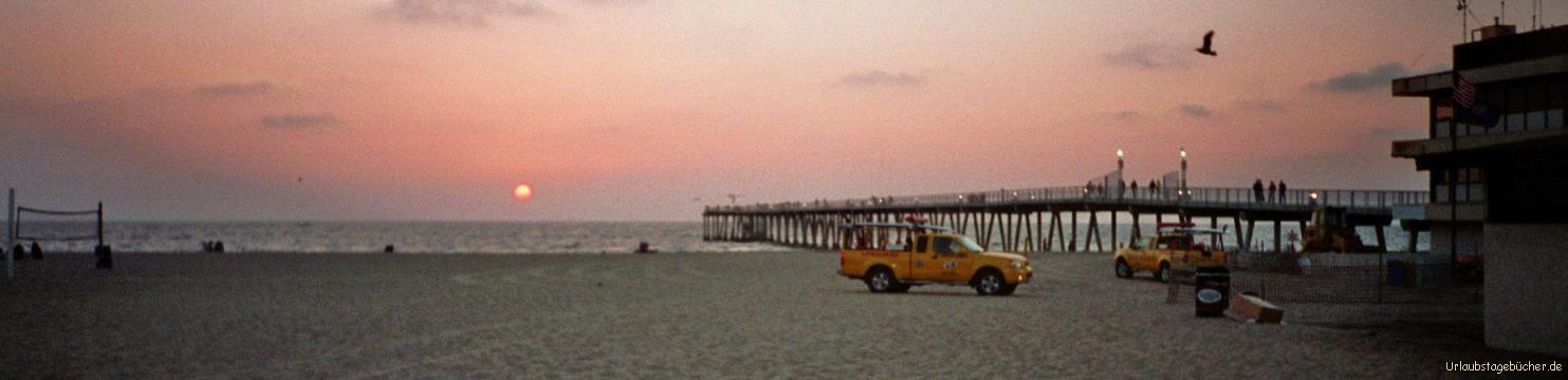 Sonnenuntergang: Sonnenuntergang am Strand von Hermosa Beach