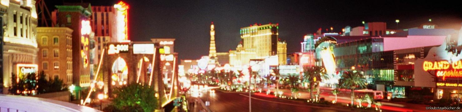 Strip: der Strip von Las Vegas vom New York New York aus gesehen
