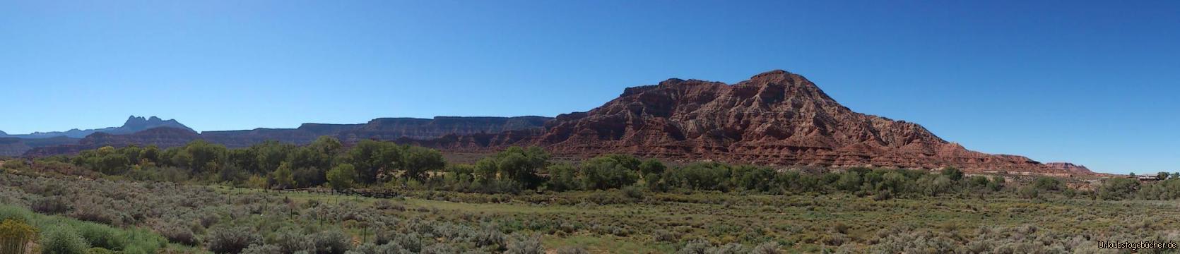 unterwegs durch Utah: schon der Weg von St. George (Utah) zum Zion-Nationalpark (ebenfalls in Utah) führt uns durch eine beeindruckende Landschaft