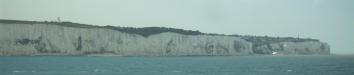Klippen: der viel gerühmte letzte Blick zurück auf die weißen Klippen von Dover und damit unser Abschied von Großbritannien