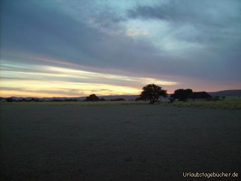 Sonnenuntergang: Sonnenuntergang über der Namib