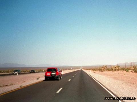 unsere Straße: unsere Straße durch die Wüste