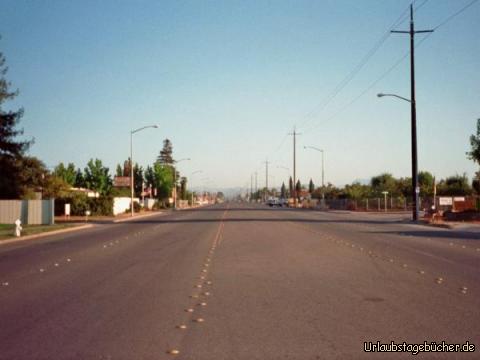 Straße: typisch amerikanische Straße in Santa Rosa