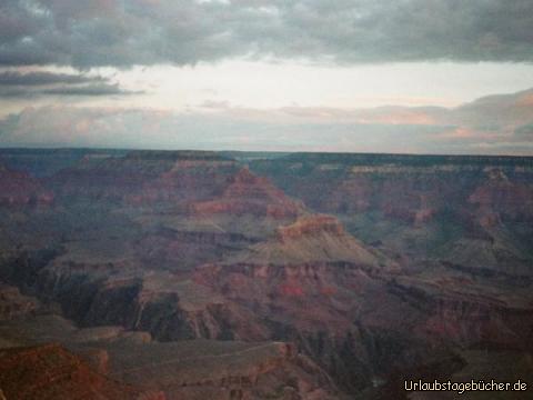 Tagesanbruch am Grand Canyon: der Grand Canyon beim ersten Licht des Tages
