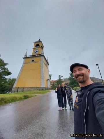 wir vor Amiralitetsklockstapeln: der Amiralitetsklockstapeln ist die Sehenswürdigkeit von Karlskrona, 
die uns am besten gefällt 