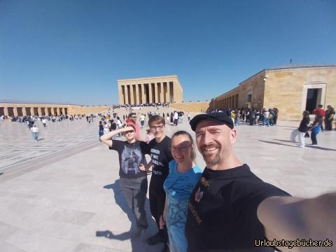 Anitkabir: in Ankara besuchen wir Anitkabir,
das Mausoleum von Atatürk