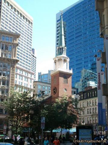 Old South Meeting House: die 1729 erbaute Kirche Old South Meeting House
war 1773 als Versammlungsort der Ausgangspunkt zur Boston Tea Party