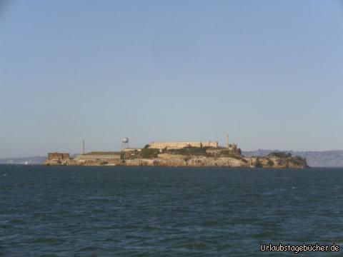 Alcatraz: die ehemalige Gefängnisinsel Alcatraz in der San Francisco Bay,
die wir auf unserer Fahrt durch dir Bucht umrunden