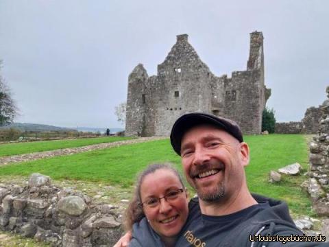 wir vor Tully Castle: die Hälfte von uns vor dem Tully Castle am Lough Erne