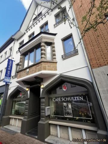 Café : Belgischer Milchkaffee im Café Schulzens...ein Genuß 