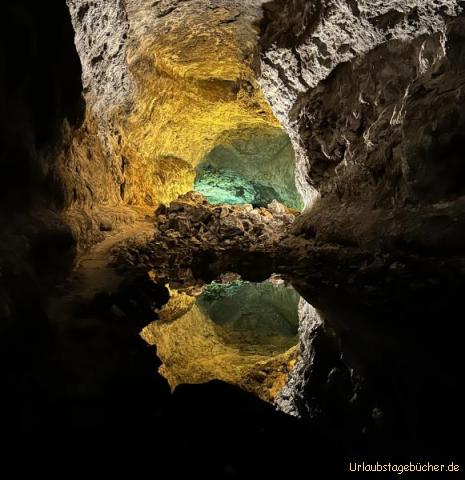 Verde 4: …absolut krasse Spiegelung…in echt glaubt man, in ein riesiges Loch hineinzuspringen…