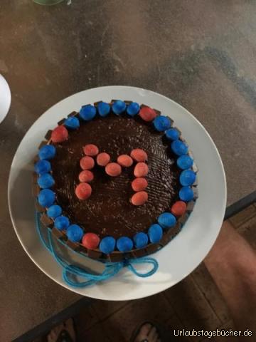Kuchen: Ein super, leckerer und selbst gemachter Kuchen.
Danke Caroline.
