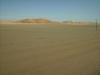 Dünen der Namib: die trockene und pflanzenlose Namib
(übrigens: direkt hinter den Dünen liegt der Atlantische Ozean)
