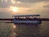 Schiff: auf einem solchen Schiff findet unsere Boot-Safari im Chobe Nationalpark statt