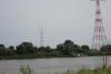 große Strommasten in der Elbe: 