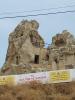 Ich im Freilichtmuseum: ganz weit oben stehe ich hier
in einem Felshöhlenhaus
im Göreme Freilichtmuseum