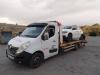 Autoabschleppen: unser Auto wird auf einen Abschlepper gepackt
und zu einem Reifenhändler in Göreme gebracht 