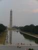 National Mall: unser Blick vom Lincoln Memorial auf die National Mall von Washington, D.C.
mit Reflecting Pool, National World War II Memorial und Washington Monument
(und ganz im Hintergrund ist das Kapitol zu erkennen)