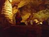 Hall of Gigants: Mama und ich in der Hall of Gigants (auch "Big Room" genannt),
der mit über 30 m² größten Höhle des Carlsbad Caverns National Parks