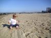 ich am Redondo Beach: ich sitze im Sand von Redondo Beach bei Los Angeles, Kalifornien
und ich muss zugeben, er schmeckt gar nicht mal so schlecht