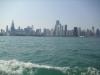 Skyline: die Chicagoer Skyline von unserem Boot im Hafen aus gesehen
(ganz links sieht man die Fontäne des Buckingham-Brunnens)