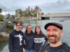 wir vor Conwy Castle: vor dem beeindruckenden Conwy Castle