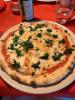 Abendessen beim Italiener : Pizza mit Spinat und Gorgonzola 