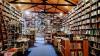 Buchladen mit Obststand in Obidos: Buchladen mit Obststand in Obidos